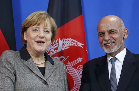 Nmecká kancléka Merkelová s afghánským prezidentem Ghaním.