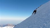 Svah na zpadn Kazbek, po kterm jsme se spali nahoru