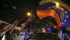 Venezuelská opozice vyhrála parlamentní volby. Lidé slavili v ulicích