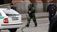 Policie evakuovala dm v Praze, v byt nala dlosteleck grant