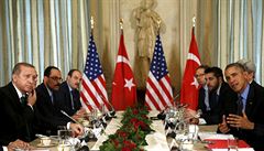 Setkání tureckého prezidenta Erdogana (vlevo) s prezidentem USA Obamou.