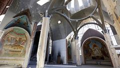 Poniené zdi kostela v historickém Homsu.