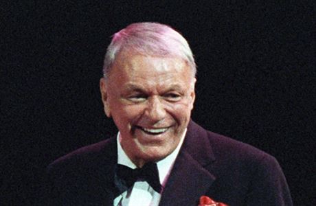 Frank Sinatra na snímku z roku 1990.