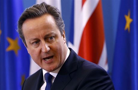 Britský premiér David Cameron bhem jednání ve Varav.