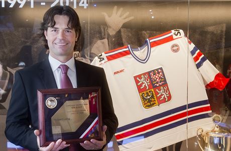 Robert Lang byl 17. prosince v Praze uveden do Sín slávy eského hokeje.