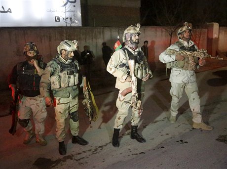 Podle afghánské policie pinejmením ti útoníci zaútoili na panlskou...