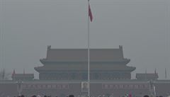 V Pekingu vyhlásili nejvyšší stupeň ohrožení. Opět kvůli smogu