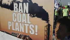 Výsledky pa�í�ského summitu neuspokojily. Na snímku protest ve filipínské...