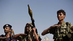 íitské povstalecké milice v jemenském Saná.