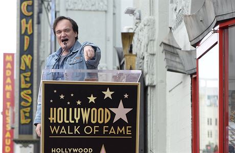 Dvaapadesátiletý Tarantino ped fanouky zavzpomínal na své dtství, kdy s...