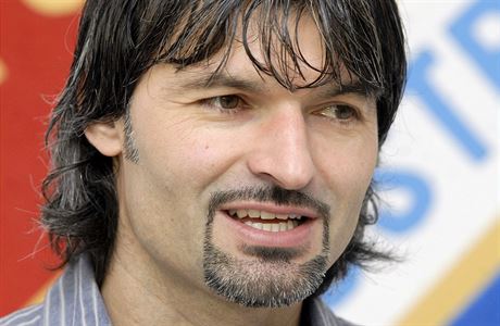 Bývalý fotbalový reprezentant Pavel Srníek na archivním snímku.