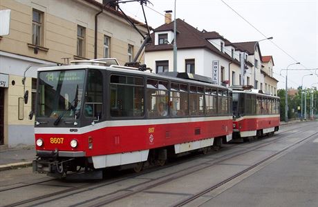 Tramvaj T6A5 v Praze.