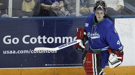 Kanadská hokejová brankáka Shannon Szabadosová.