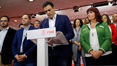 éf opoziních socialist Pedro Sánchez poblahopál Lidové stran k vítzství a...