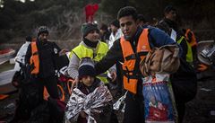 Dobrovolník na řeckém ostrově Lesbos pomáhá příchozím uprchlíkům i o Vánocích.