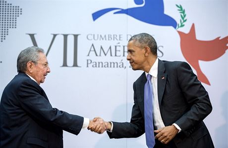 Prezident Obama a Raúl Castro