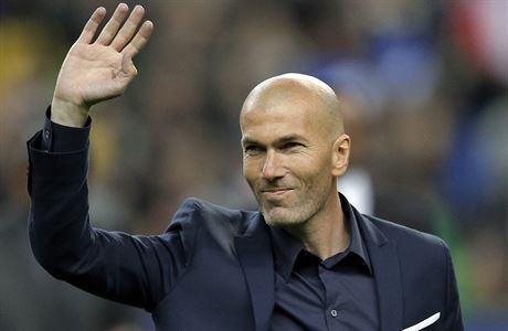 Zinedine Zidane piel, vidl a slaví triumf v Lize mistr