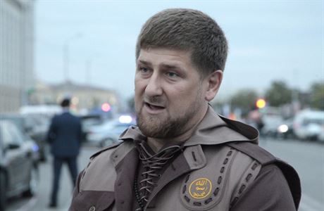 Z povení Vladimira Putina vládne Kadyrov eensku tvrdou rukou.