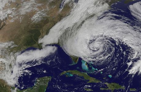 Snímky, které zachycují hurikán Sandy na východním pobeí USA.