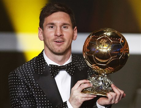 Fotbalista Barcelony Lionel Messi vyhrál počtvrté v řadě Zlatý míč
