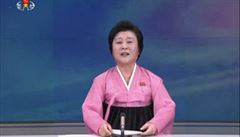 Hlasatelka oznamuje úspný test vodíkové bomby (severokorejská státní televize...