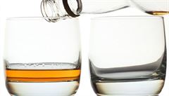 Japonská palírna nabídne 100 lahví velmi staré whisky