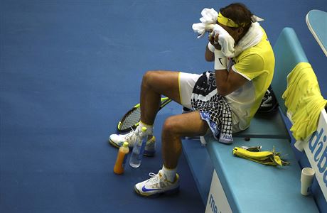 Rafael Nadal bhem prvnho kola Australian Open.