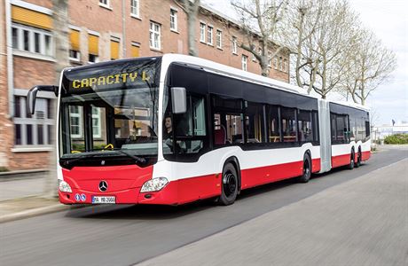 Ilustraní foto: Tendr Královéhradeckého kraje na autobusové dopravce byl pozastaven.