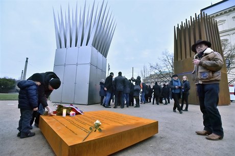 Jan Palach, který se pesn ped 47 upálil, svým inem své spoluobany burcoval...