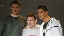 Tři nominovaní na Zlatý míč 2014. Manuel Neuer, Lionel Messi, Cristiano Ronaldo.