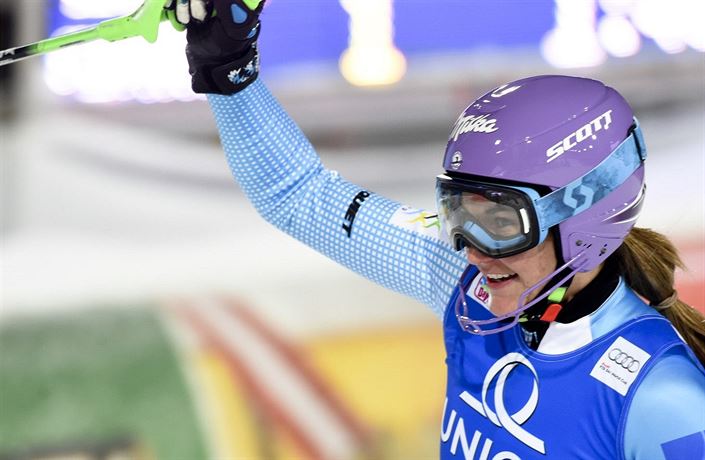 árka Strachová ve Flachau.