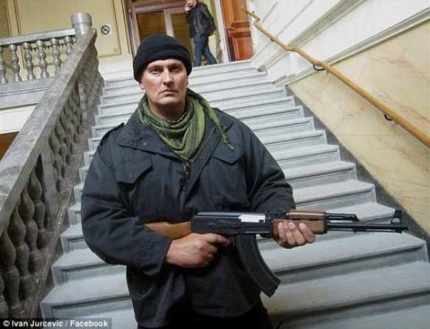Ivan Jur�evi� vyu�il i své zku�enosti z armádního komanda.