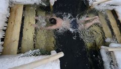 Vladivostok: mu se koupe v ledové vod u píleitosti svátku Epifanie, který...