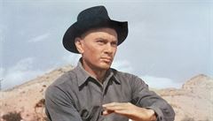 Yul Brynner ve filmu Sedm state�ných.