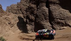 Sainz musel odstoupit, Peterhansel vede Rallye Dakar o hodinu