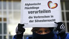 Afghántí uprchlíci odsuzují zloiny (spáchané) na Silvestra.