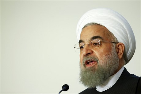 „Nezaměstnanost vytváří vojáky pro teroristy,“ řekl také íránský prezident.