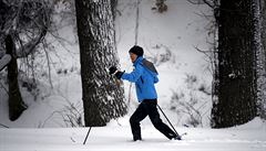 Nkteí Ameriané vyuili dostatek snhu k zimním sportm.