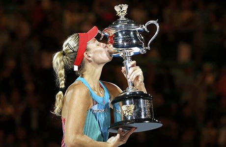 Angelique Kerberová se raduje z prvního triumfu na Australian Open