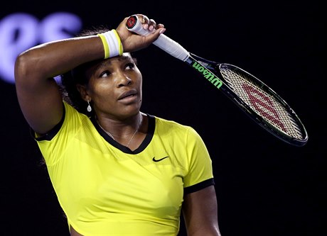 I přes otravu psím žrádlem Serena Williamsová nastoupila k zápasu a vyhrála.
