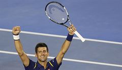 Novak Djokovi se raduje z estého triumfu na Australian Open.