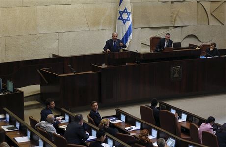 Izraelský premiér Netanjahu hovoí na zasedání parlamentu v Jeruzalém.