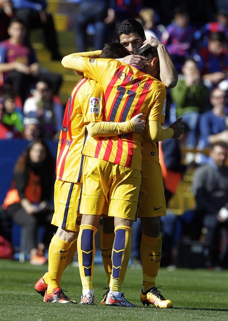 Radost tria Messi, Suarez, Neymar.
