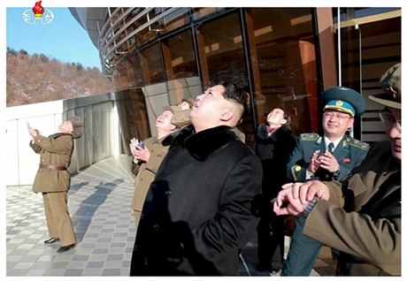 Kim ong-un na severokorejských zábrech.