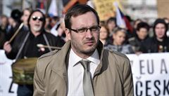 Předseda Národní demokracie Adam B. Bartoš při pochodu proti islamizaci. | na serveru Lidovky.cz | aktuální zprávy