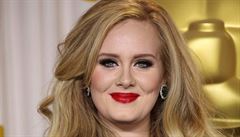Adele se stala nejposlouchanějším hudebníkem roku. S albem 25 trhala rekordy