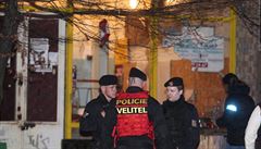 Policie vyšetřuje útok dvaceti maskovaných lidí zápalnými lahvemi na žižkovské... | na serveru Lidovky.cz | aktuální zprávy
