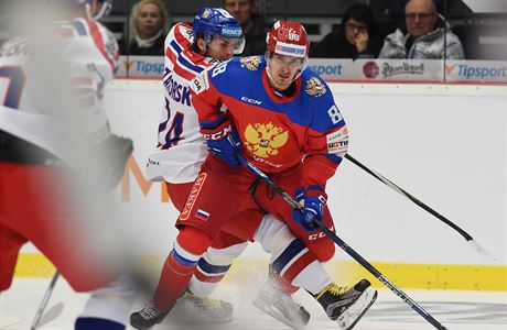 Hokejov utkn serilu Euro Hockey Tour: R - Rusko, 11. nora v Tinci. Zleva...