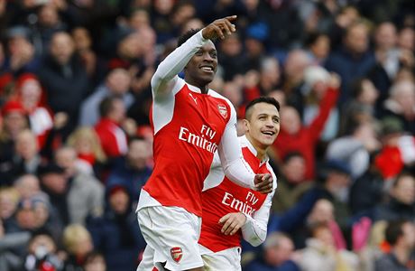 Danny Welbeck se raduje z vtznho glu do st Leicesteru. Pihl Alexis...