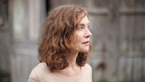 Isabelle Huppert ve filmu Zat znovu.